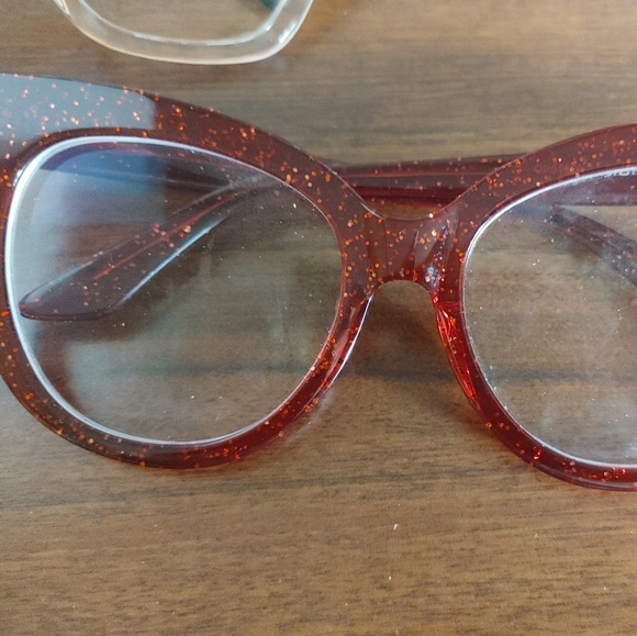 Glasses frames there all large or XL - Picture 2 of 4